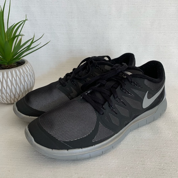 Nike Free 5.0 H2O Repel Black Silver Flash Back Reflecting Running Woman’s 10 - Picture 3 of 13